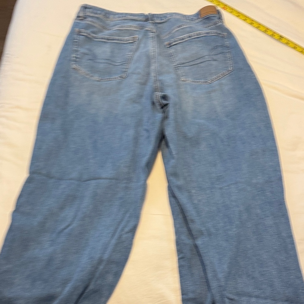 American Eagle Outfitters Light Blue Flare Jeans - Picture 9 of 12